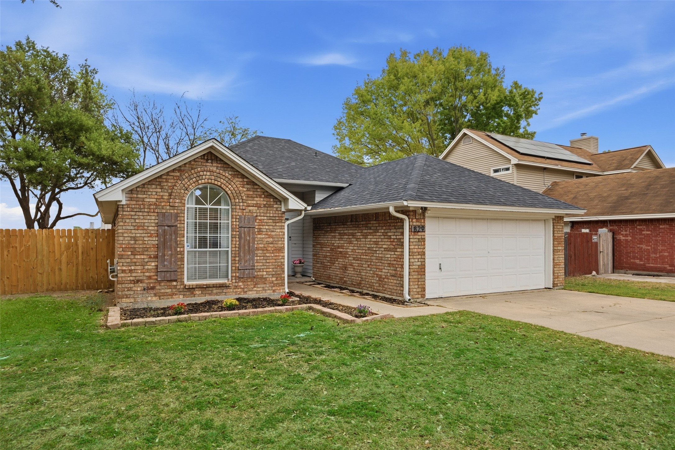 829 Parkwest Boulevard Saginaw TX 76179