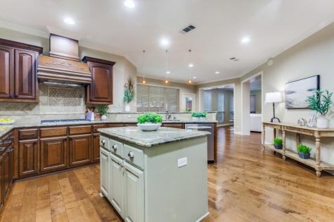 3840 Walden Way Dallas TX 75287