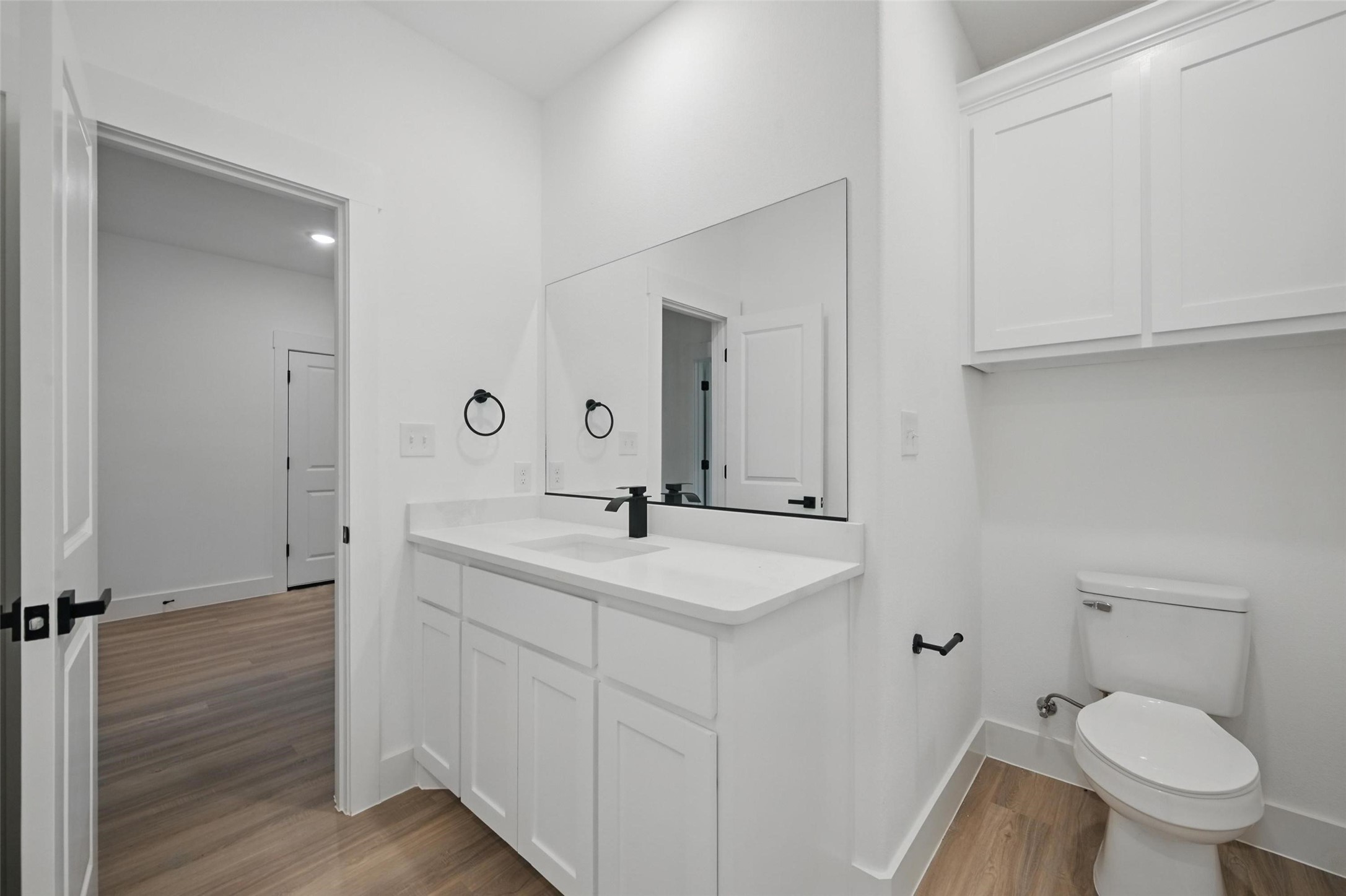 2738 W Washington Street Denison TX 75020