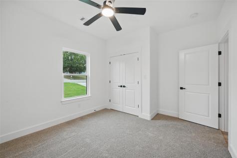 2738 W Washington Street Denison TX 75020