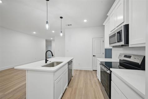 2738 W Washington Street Denison TX 75020
