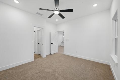 2738 W Washington Street Denison TX 75020