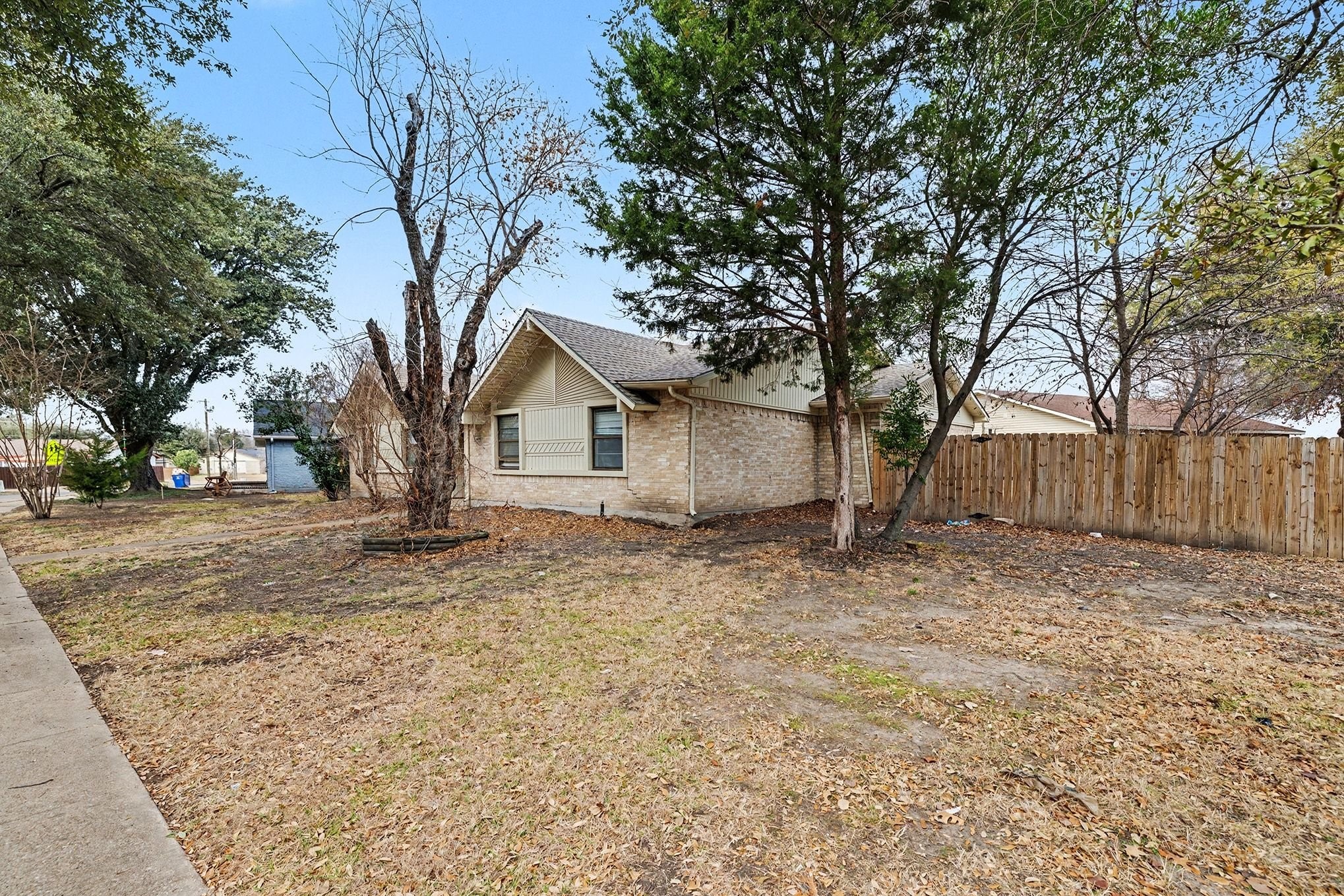 4010 Mayflower Drive Garland TX 75043