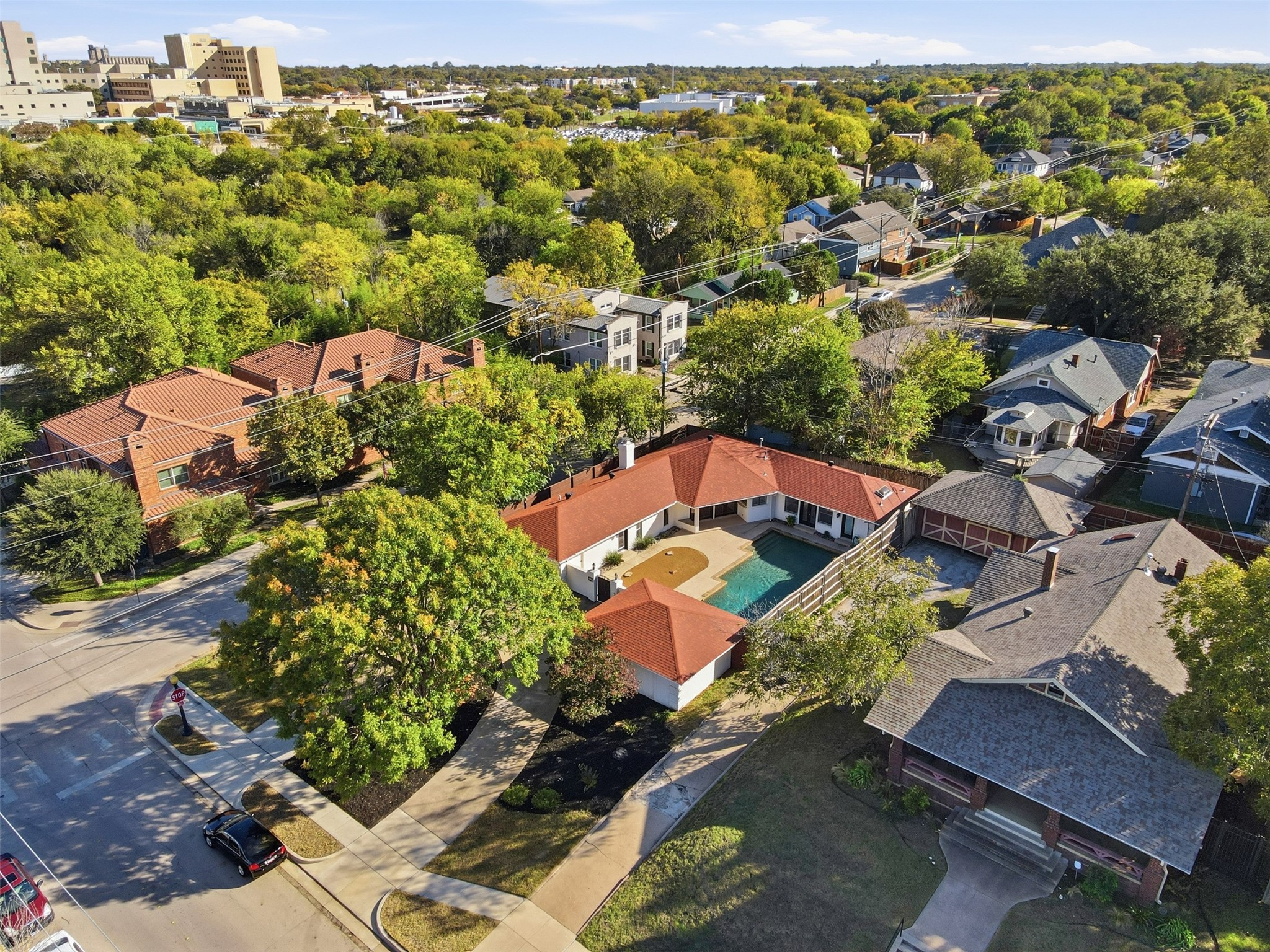 2201 Mistletoe Boulevard Fort Worth TX 76110