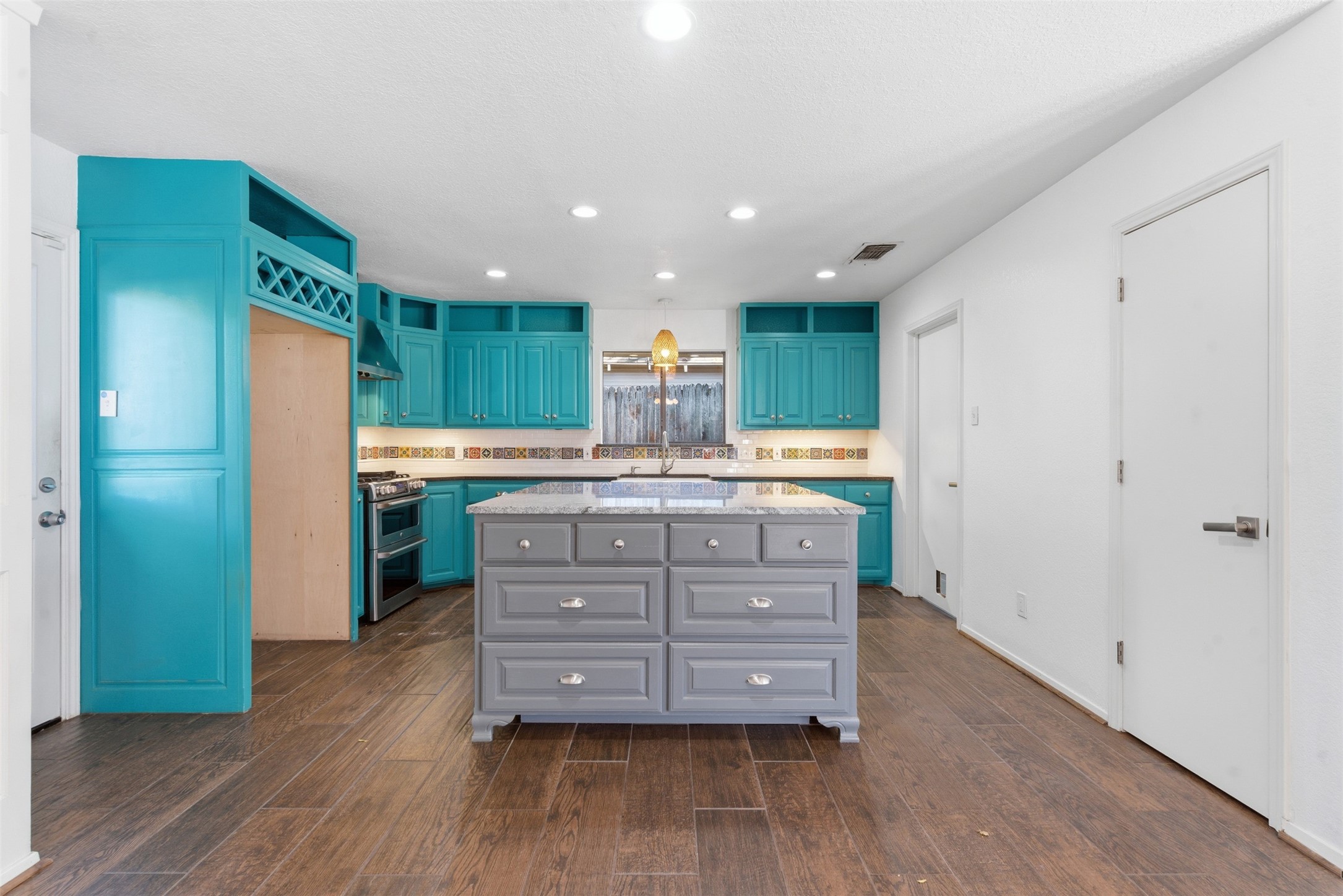 2201 Mistletoe Boulevard Fort Worth TX 76110