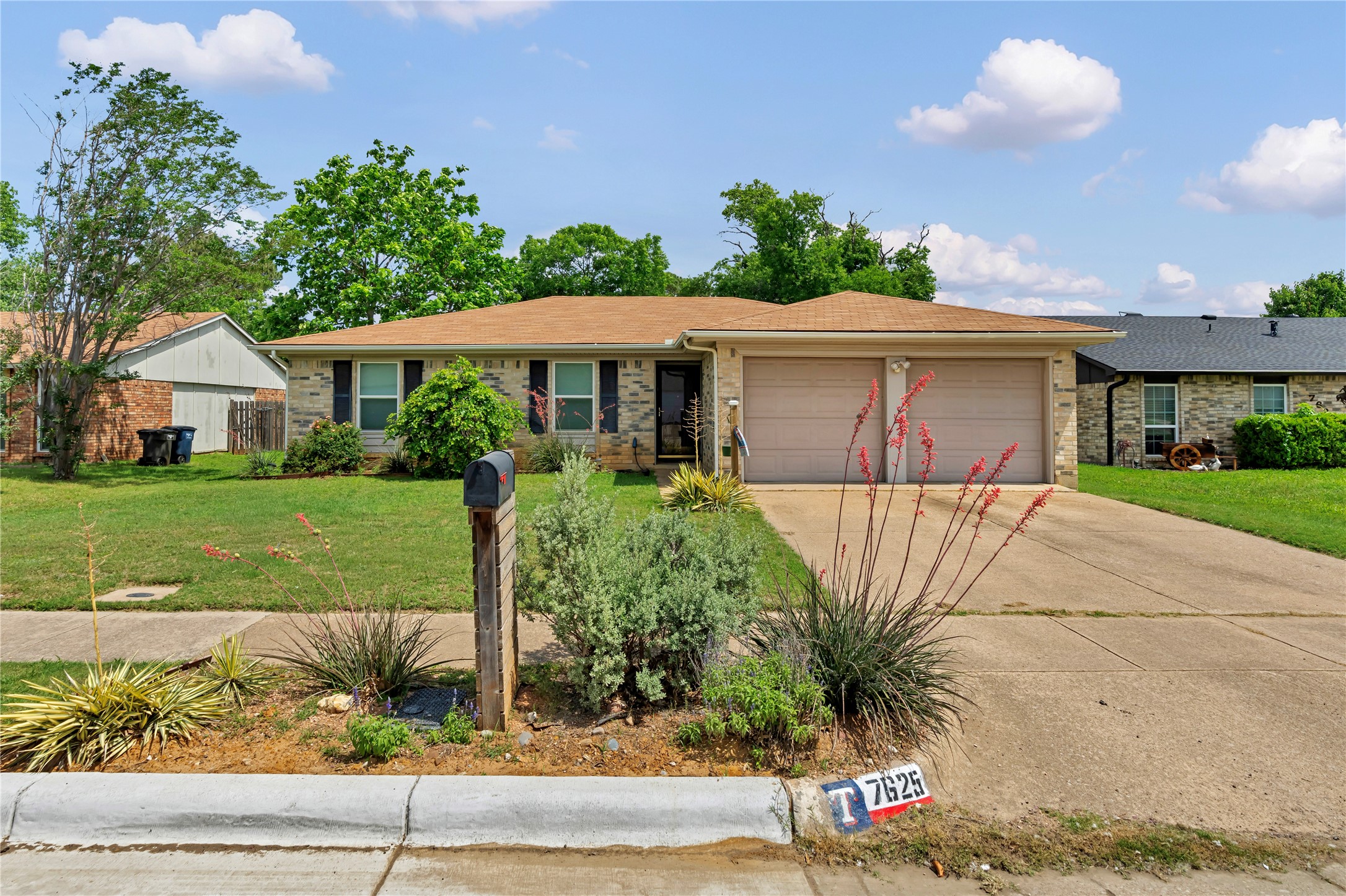 7625 Portman Avenue Fort Worth TX 76112