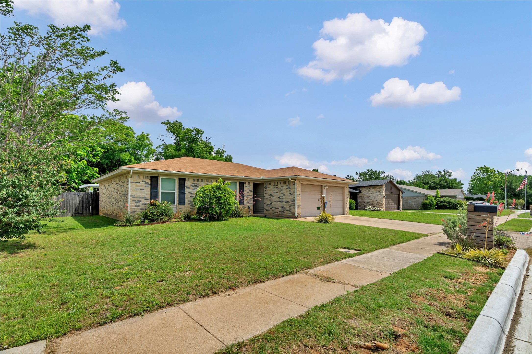 7625 Portman Avenue Fort Worth TX 76112