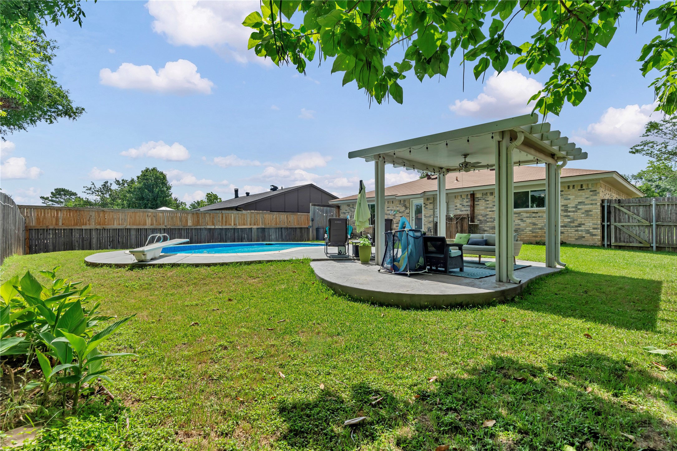 7625 Portman Avenue Fort Worth TX 76112