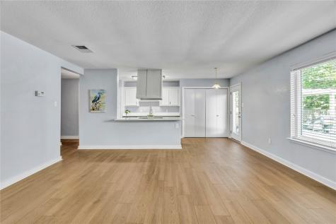 7625 Portman Avenue Fort Worth TX 76112