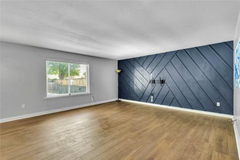 7625 Portman Avenue Fort Worth TX 76112