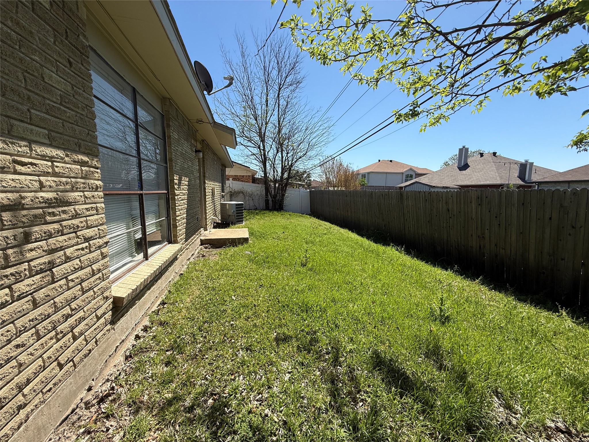 5816 Maple Lane Rowlett TX 75089