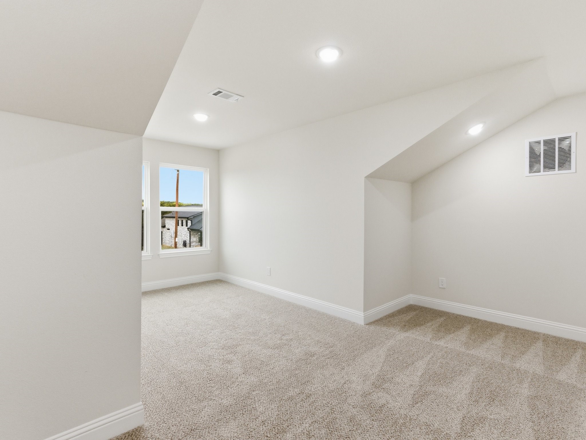 2211 Woodcrest Trail Granbury TX 76048