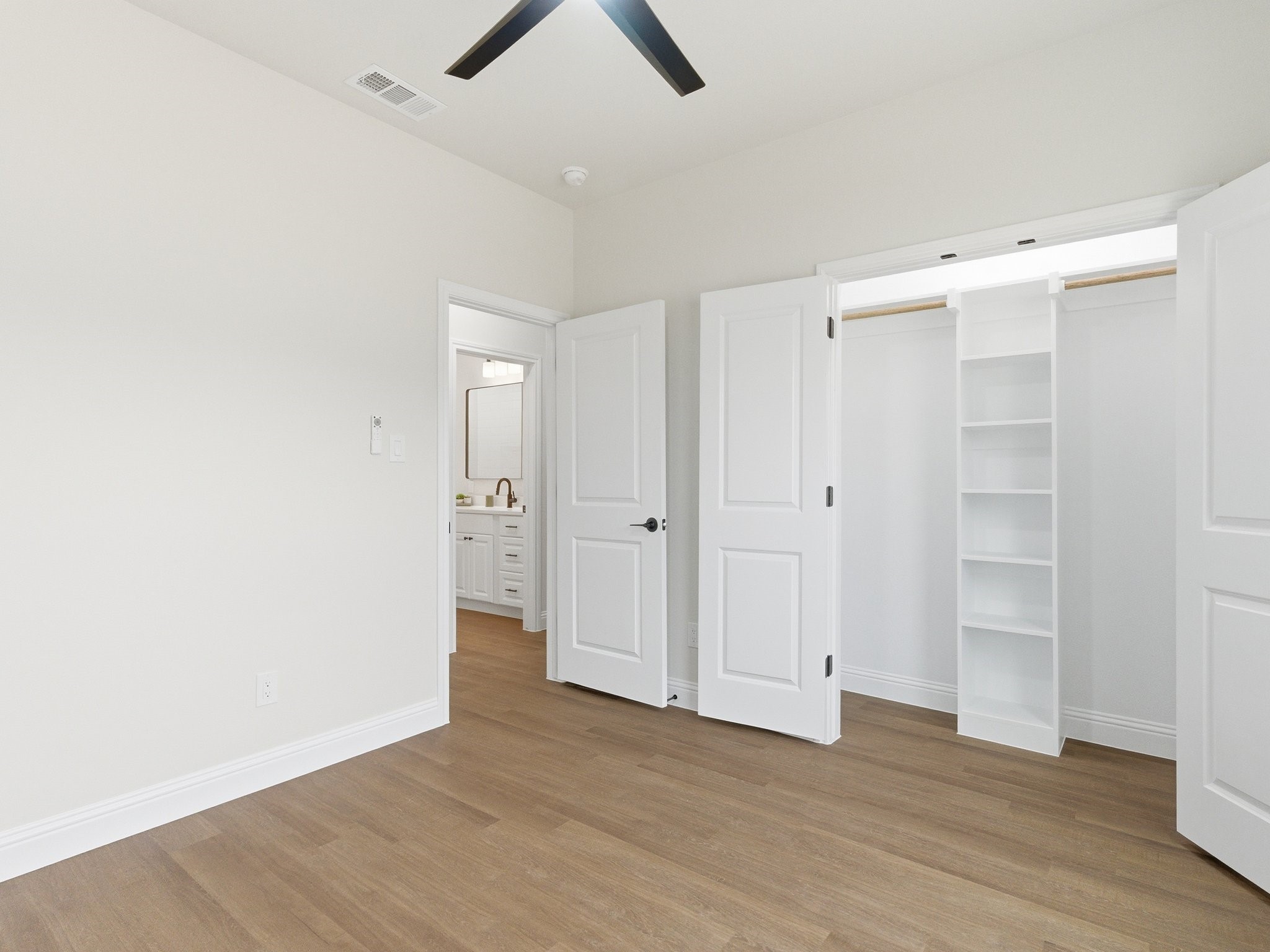 2211 Woodcrest Trail Granbury TX 76048