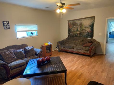 1213 Wesley Street Greenville TX 75401
