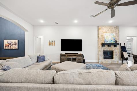 2700 Castlebridge The Colony TX 75056