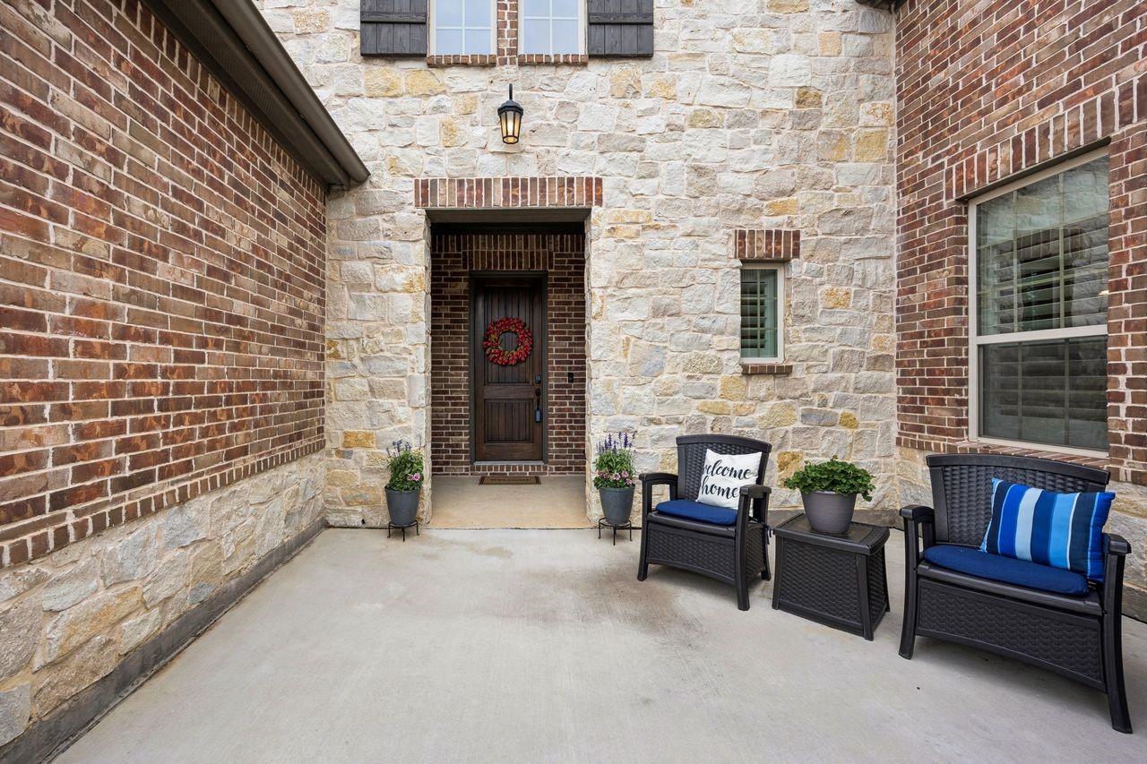 2700 Castlebridge The Colony TX 75056