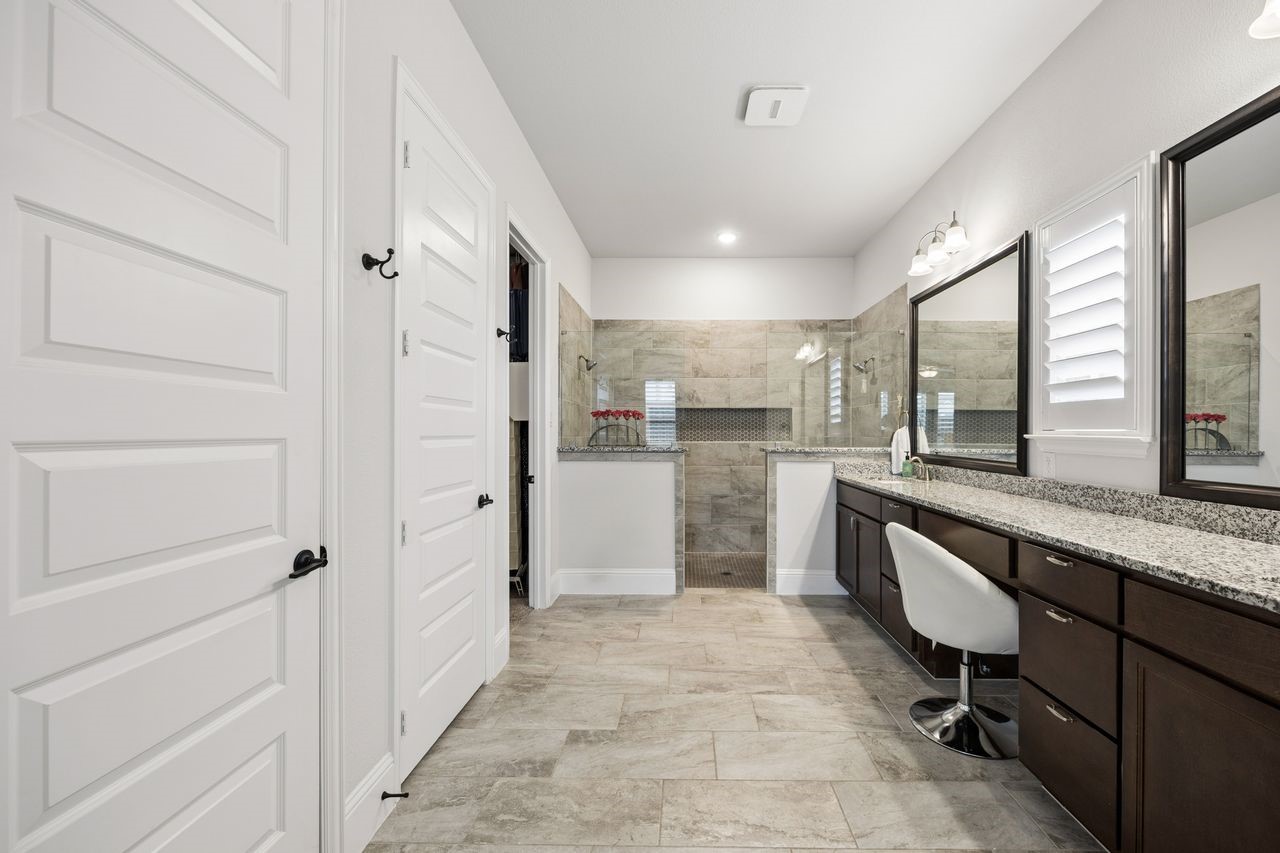 2700 Castlebridge The Colony TX 75056