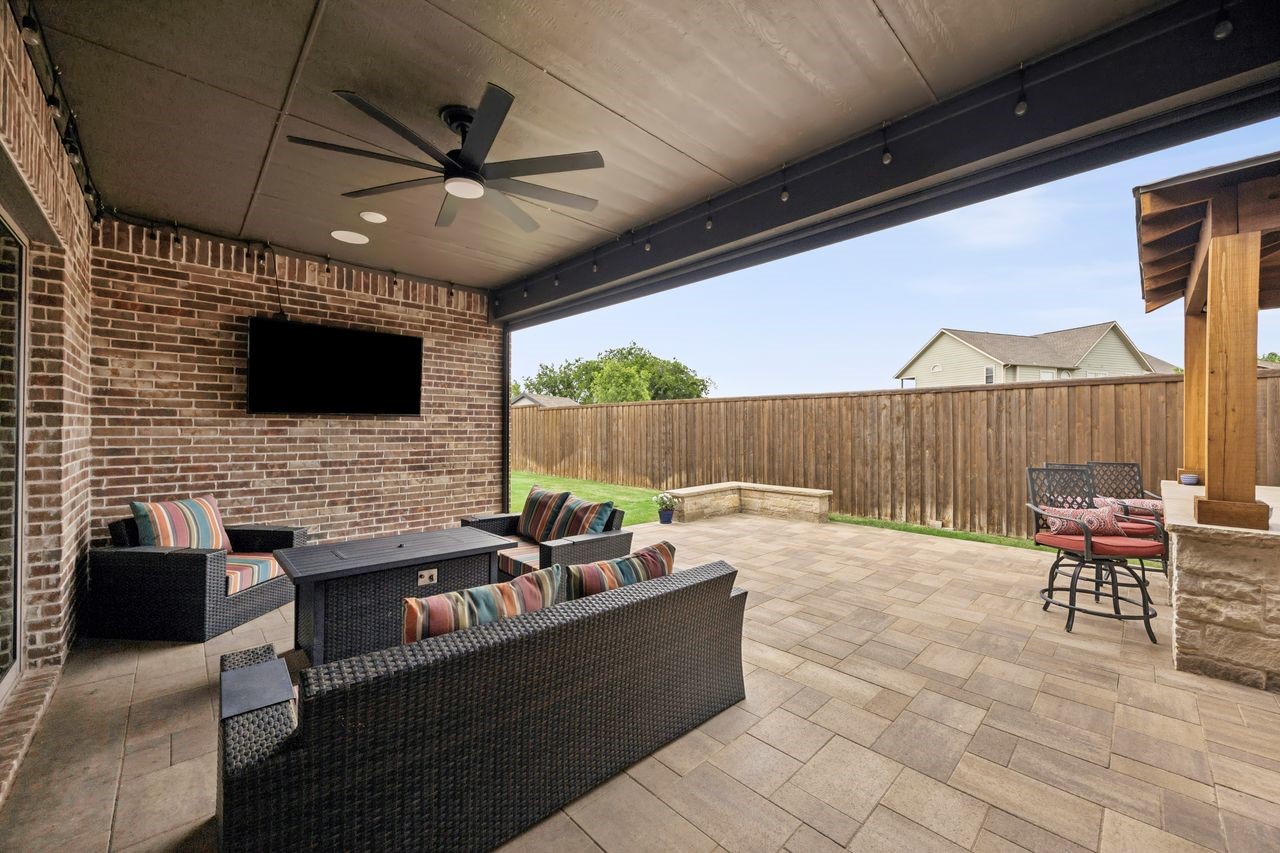 2700 Castlebridge The Colony TX 75056