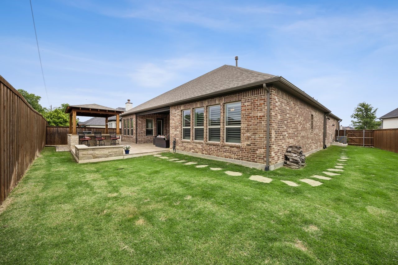 2700 Castlebridge The Colony TX 75056
