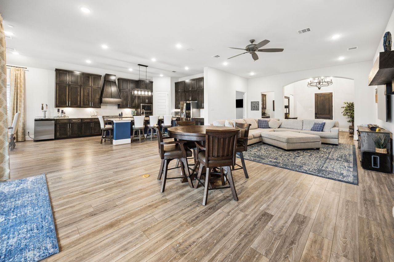 2700 Castlebridge The Colony TX 75056