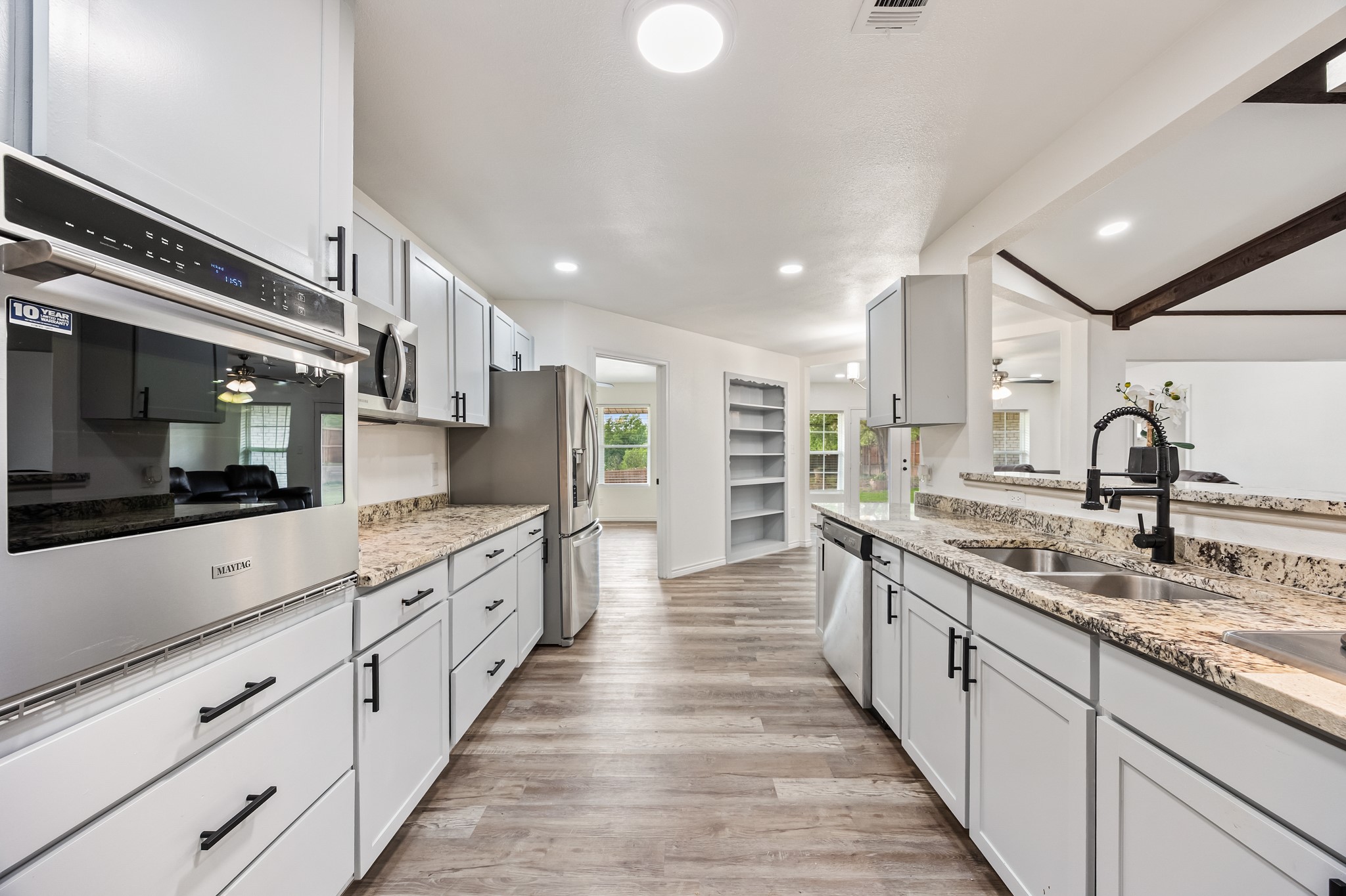 823 S Wildwood Drive Irving TX 75060