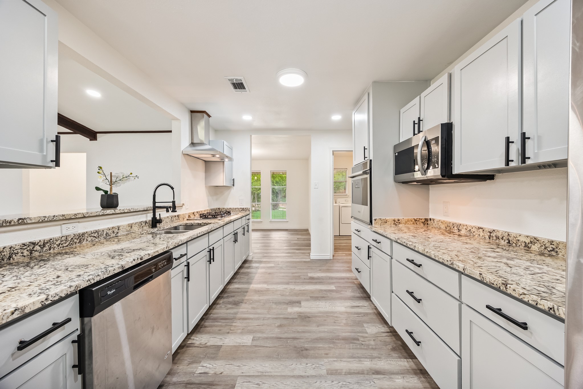 823 S Wildwood Drive Irving TX 75060
