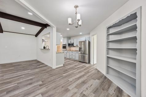 823 S Wildwood Drive Irving TX 75060