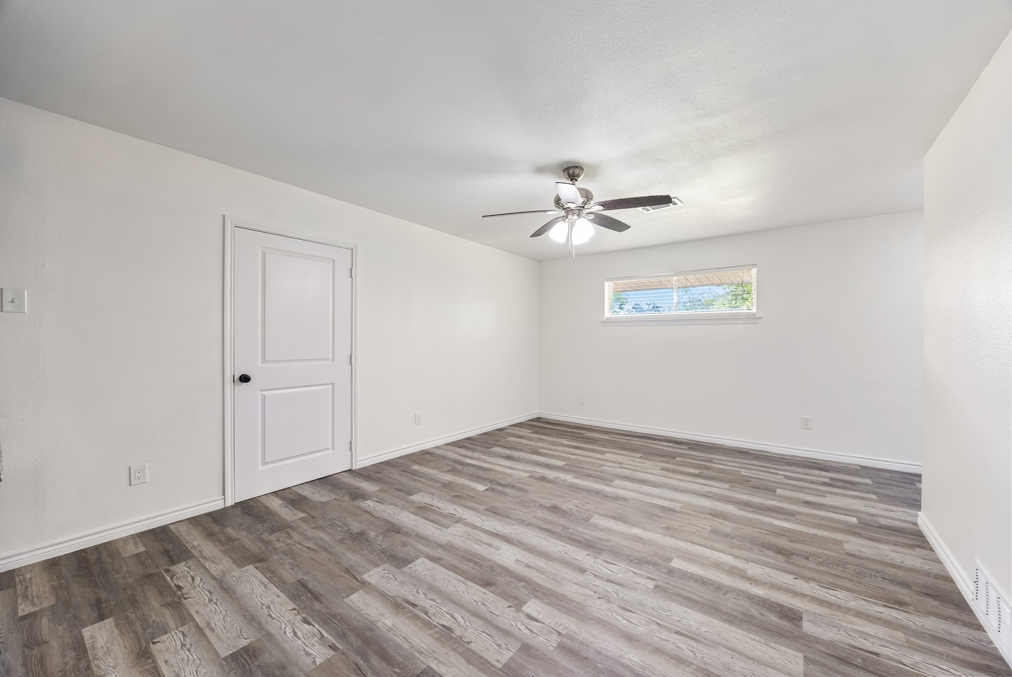 823 S Wildwood Drive Irving TX 75060