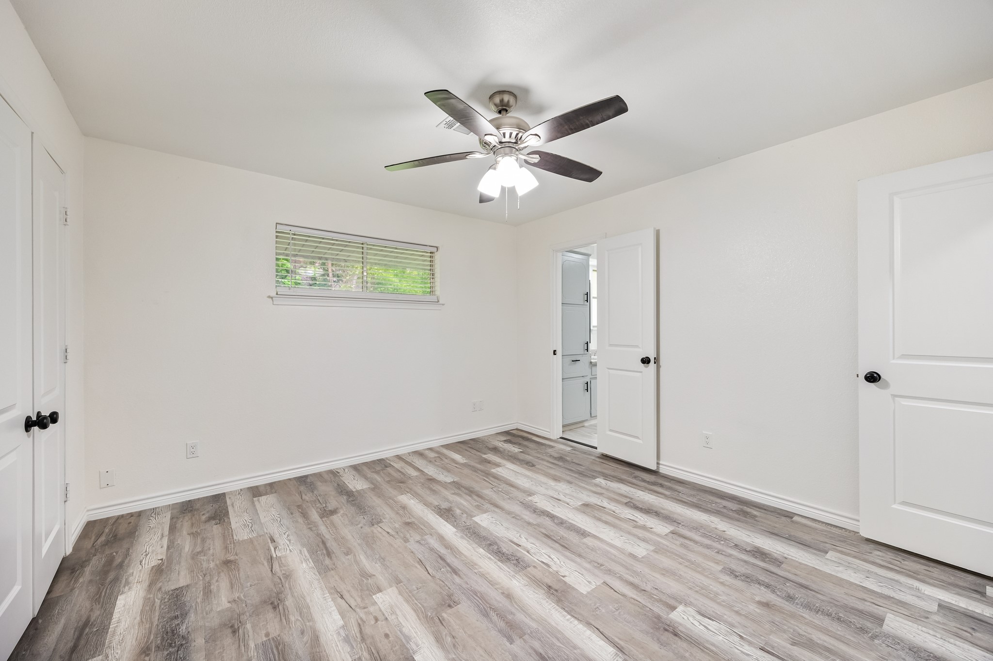 823 S Wildwood Drive Irving TX 75060
