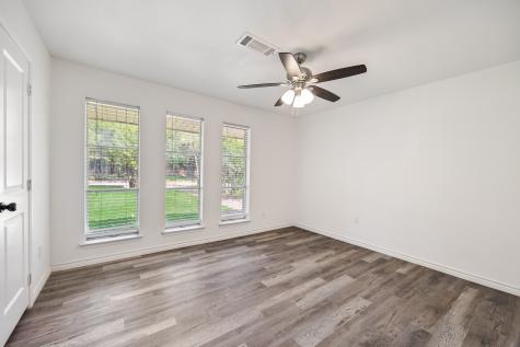 823 S Wildwood Drive Irving TX 75060