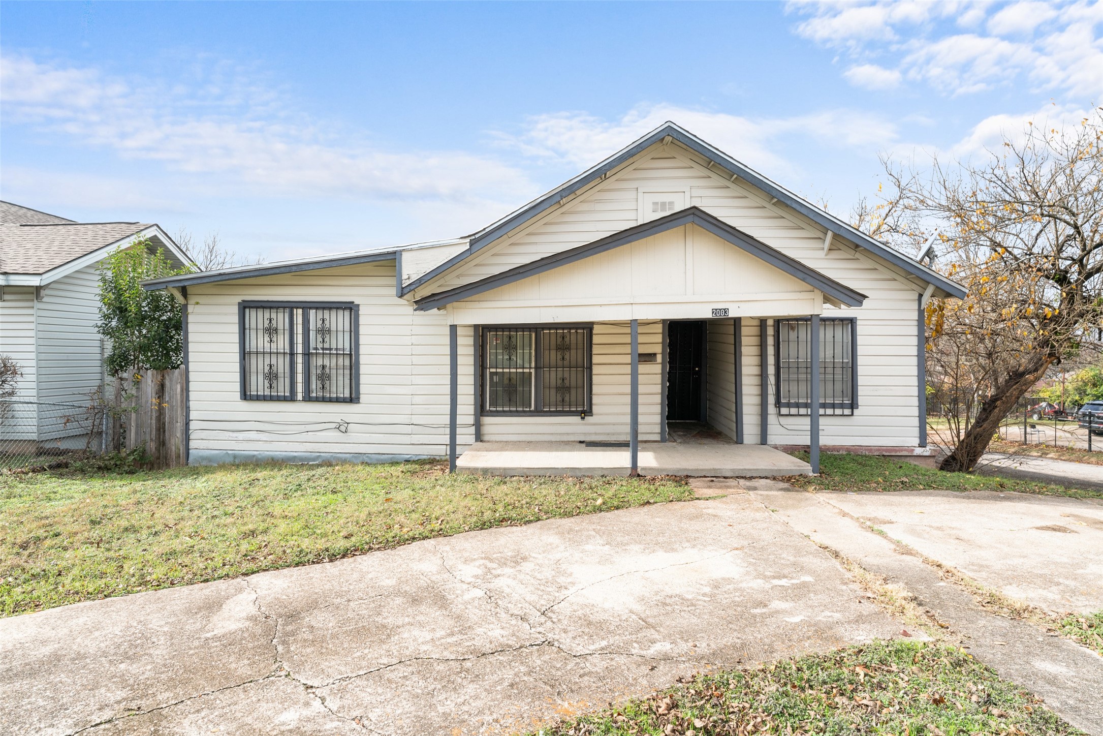 2003 Alaska Avenue Dallas TX 75216