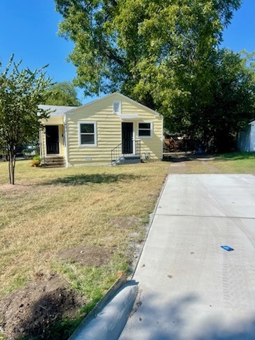 1451 Greenbrier Drive River Oaks TX 76114