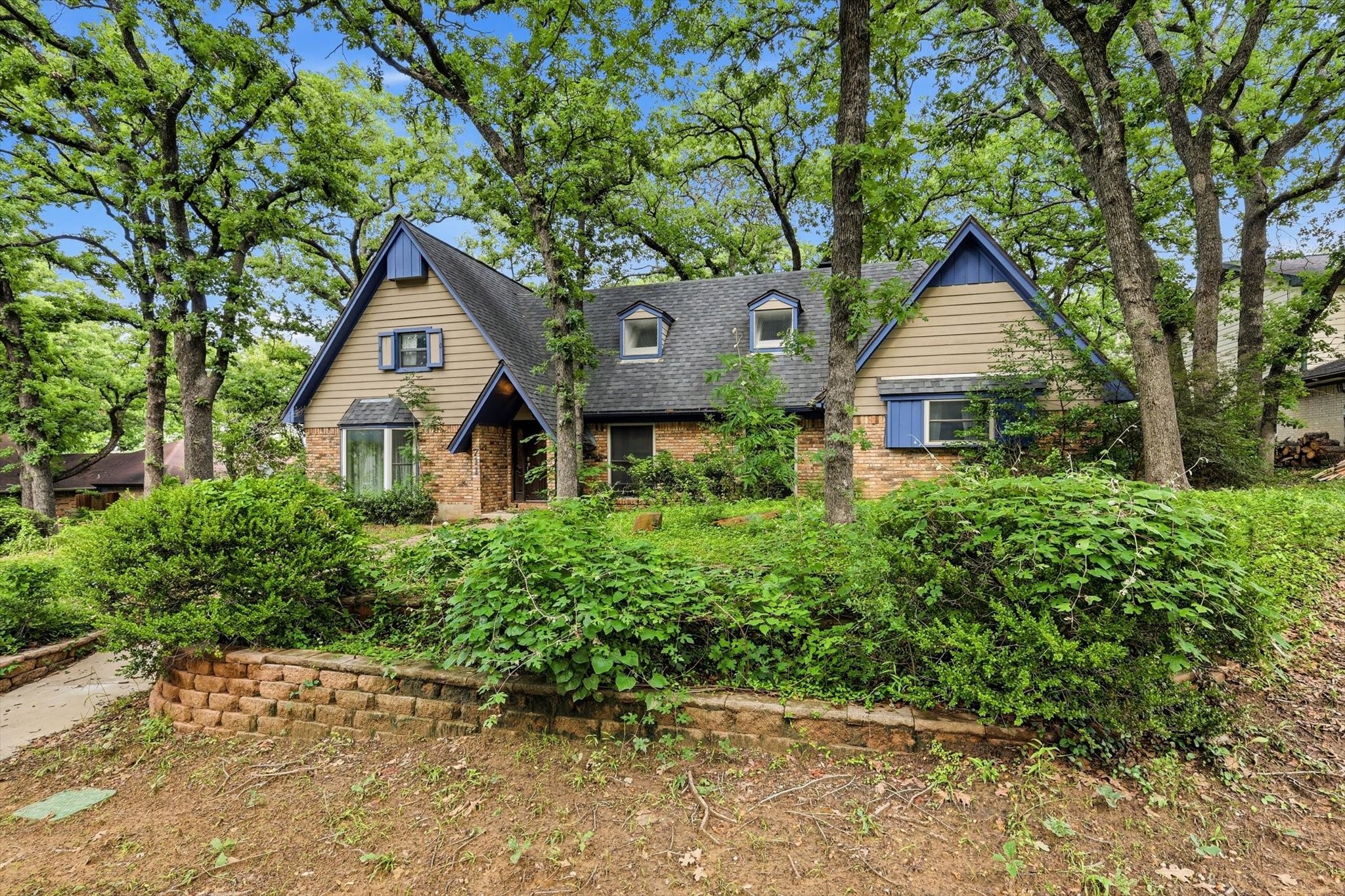 711 Tanglewood Lane Arlington TX 76012