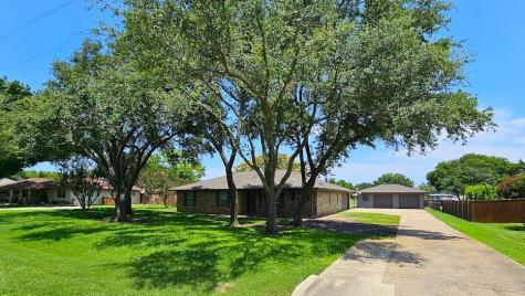 751 King Arthur Drive Midlothian TX 76065