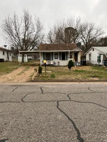 1304 W Morgan Street Denison TX 75020