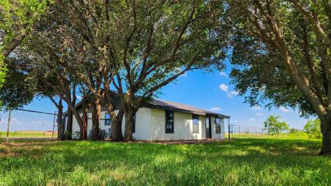 4901 Fm 2647 Winters TX 79567