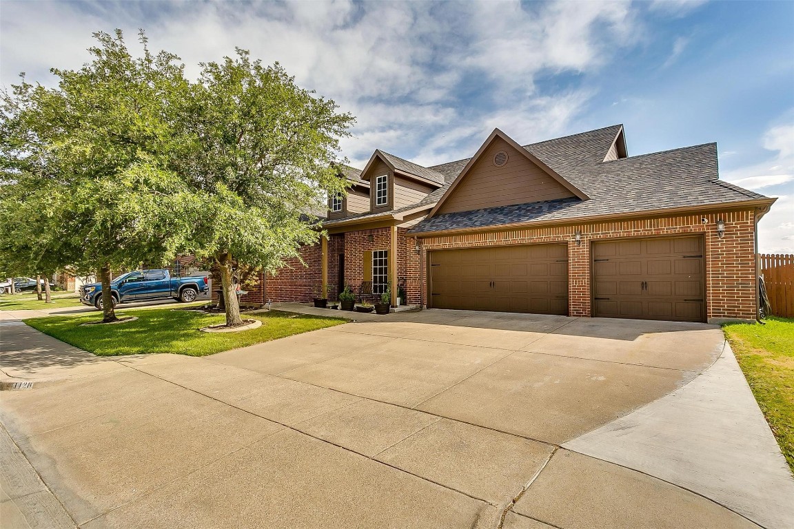 1128 Clairemont Lane Burleson TX 76028