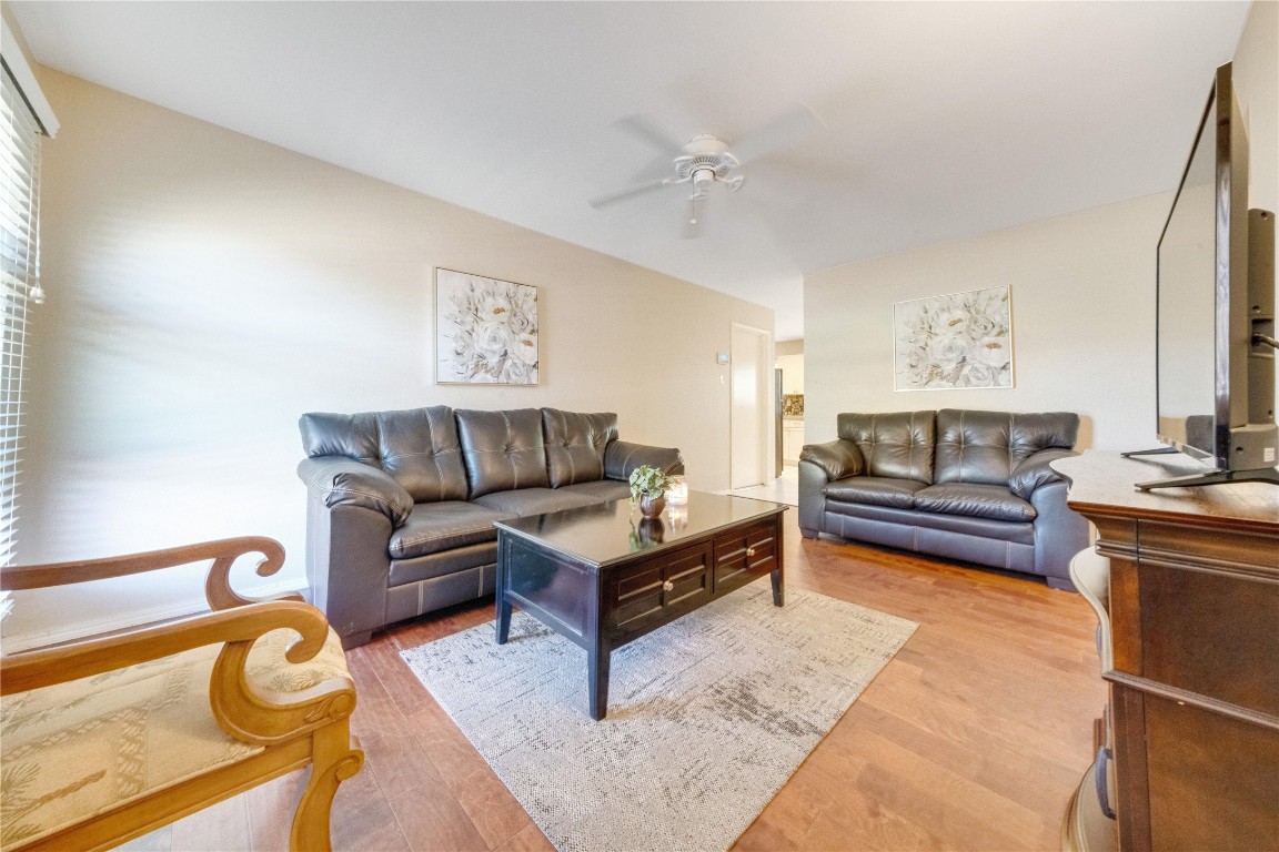 822 S Valley Parkway Lewisville TX 75067