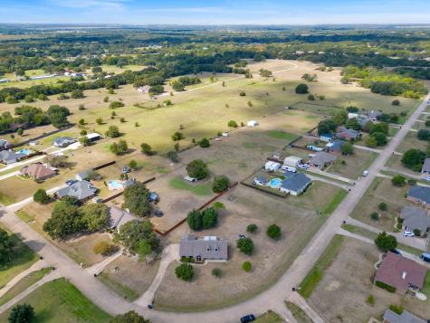 1020 Oak Hollow Lane Seagoville TX 75159