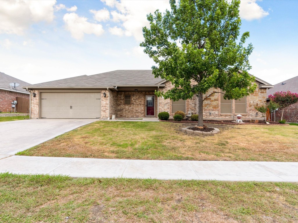 600 Reagan Lane Burleson TX 76028