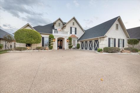 1101 Cliff Swallow Drive Granbury TX 76048