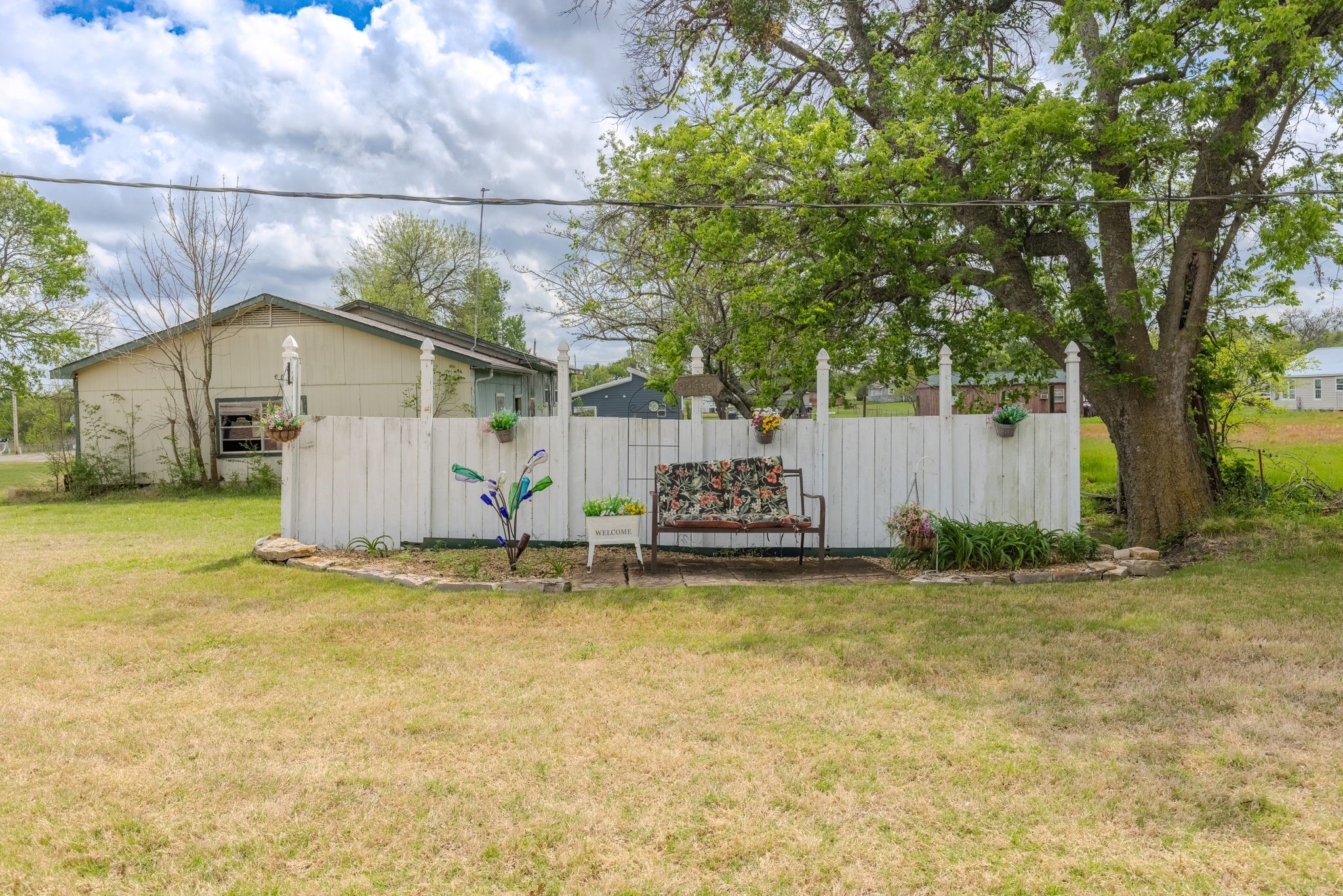 604 E Fm 272 Celeste TX 75423