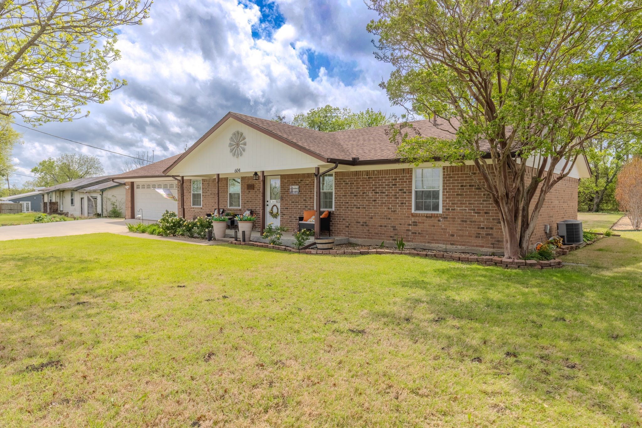 604 E Fm 272 Celeste TX 75423