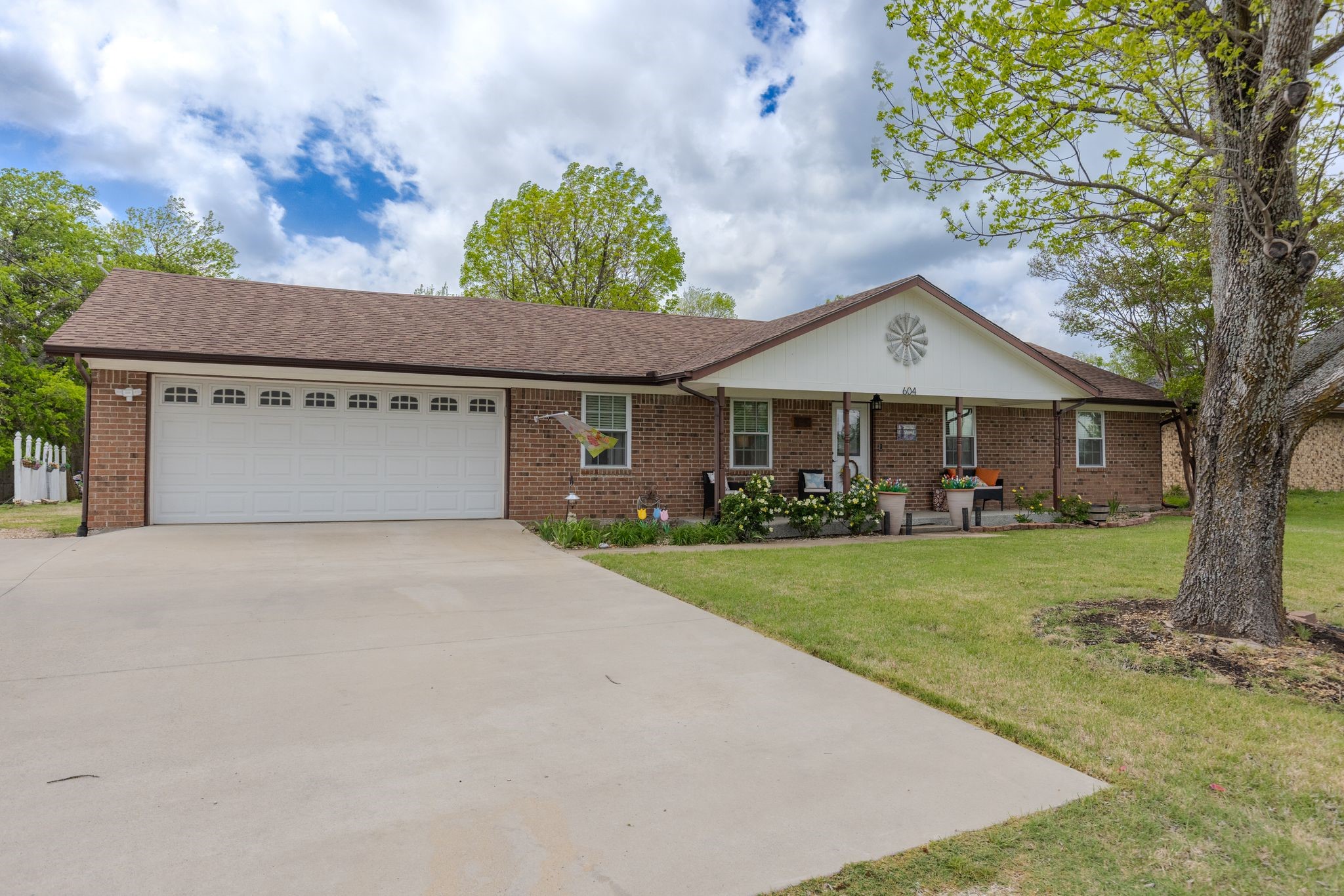 604 E Fm 272 Celeste TX 75423