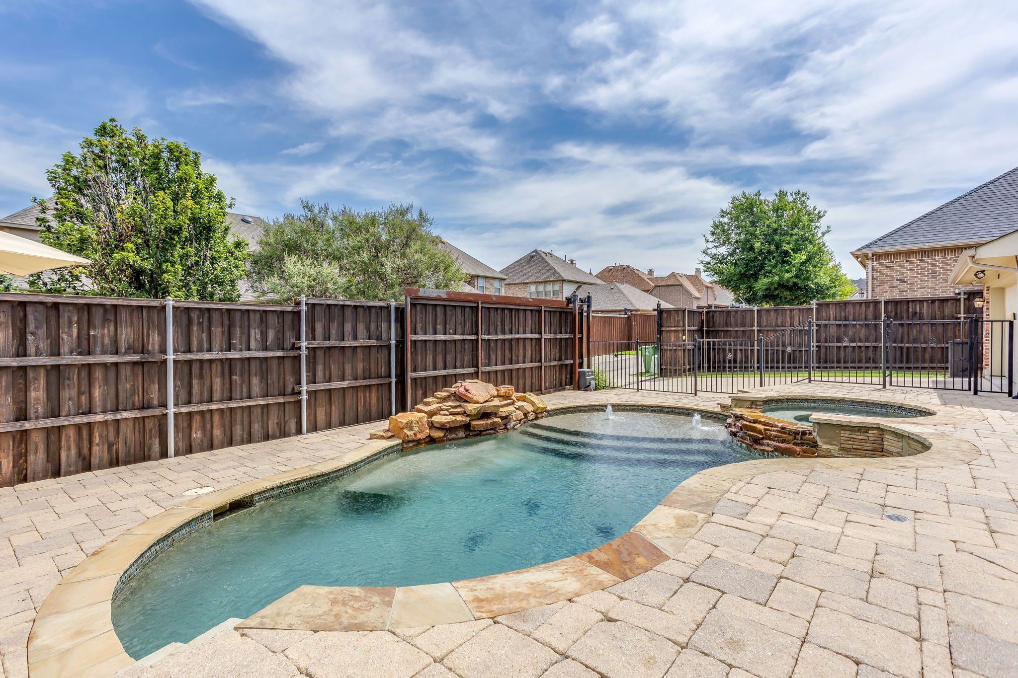 2017 Ironside Drive Lewisville TX 75056