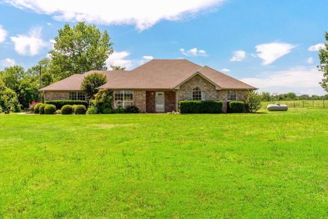 6683 Farm Road 79 Sumner TX 75486