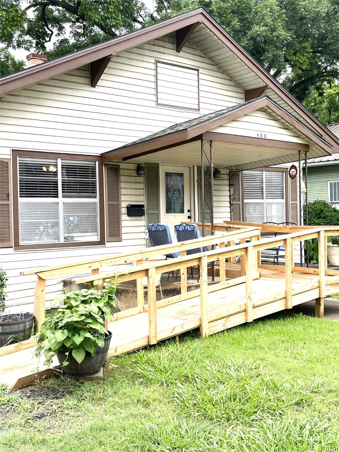 408 N Woods Street Sherman TX 75092