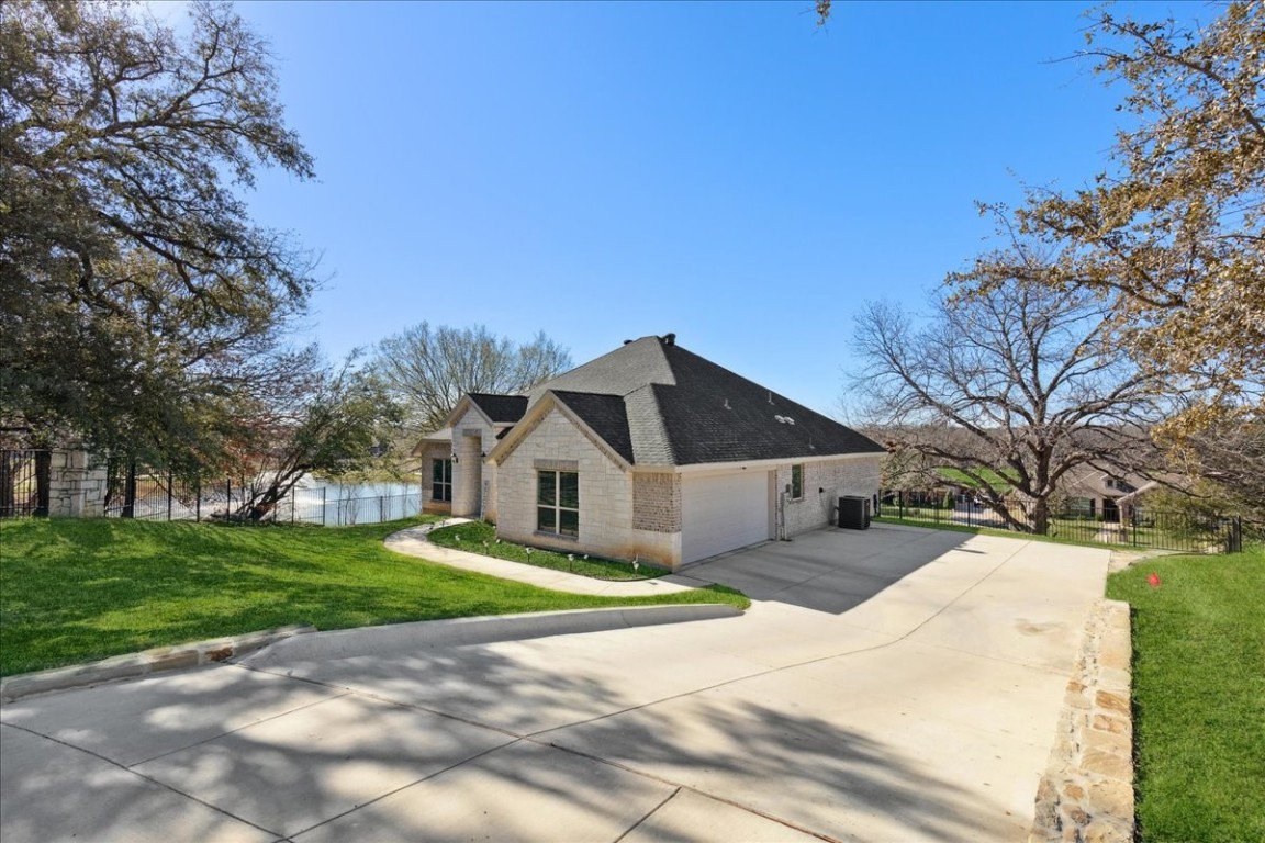 112 Hannah Court Weatherford TX 76085