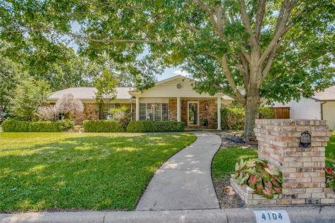 4104 Firethorn Drive Arlington TX 76017
