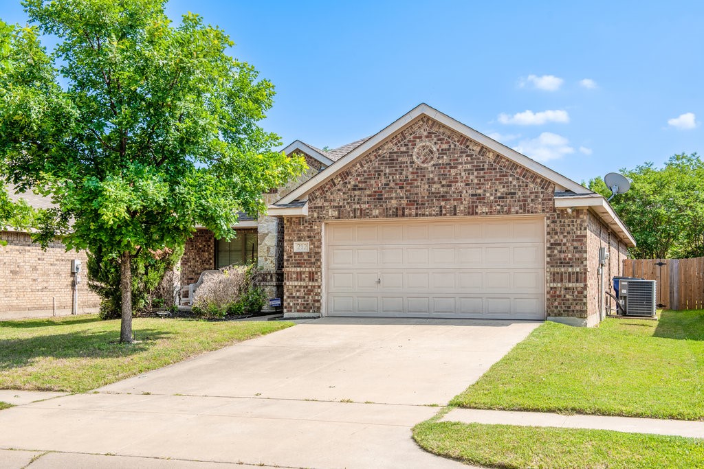 212 Rawhide Street Waxahachie TX 75165
